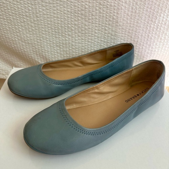Lucky Brand Women’s Blue Ballet Flats  Size: 9M/40 - Picture 1 of 9